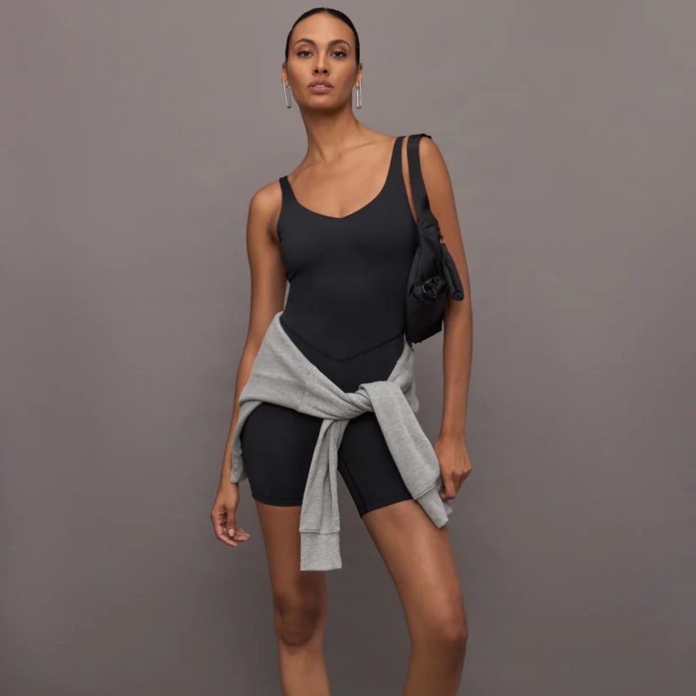 Bandier v-neck tempo playsuit bodysuit